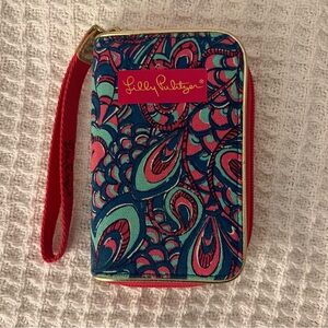 Lilly Pulitzer wallet wristlet